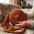 Round Bag with T-Shirt Yarn Pattern step 1 - construction progress