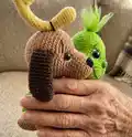 Baby Grinch Amigurumi Pattern step 3 - details and accessories