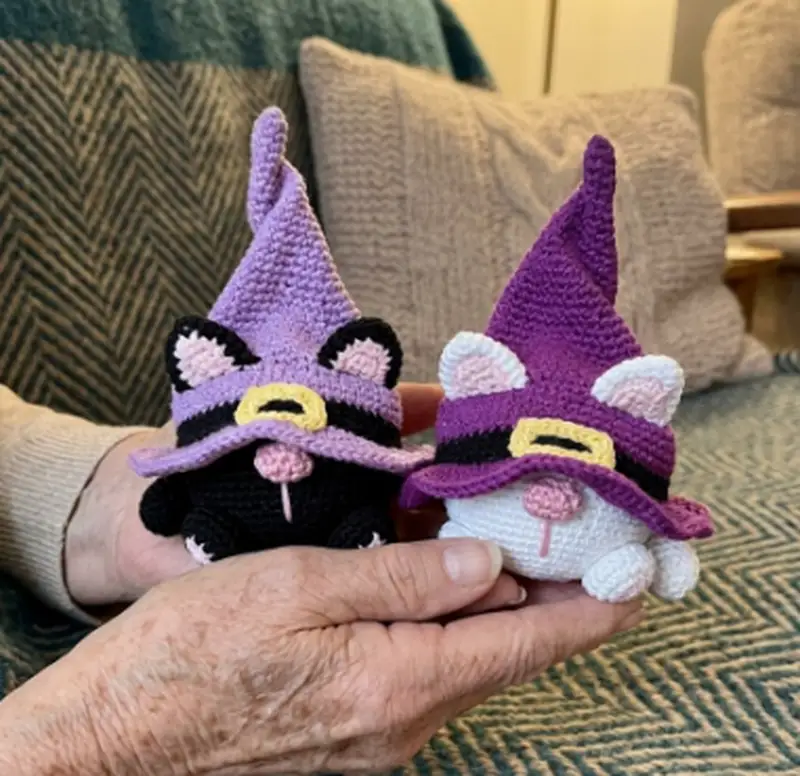 Quality crochet pattern: Halloween cats Amigurumi Pattern - Intermediate level guide with complete instructions
