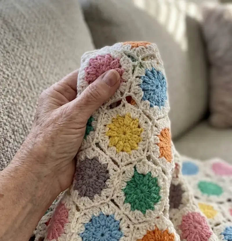 Complimentary Beginner Friendly crochet pattern: Crochet Flower Ebook Pattern - Simple to follow guide