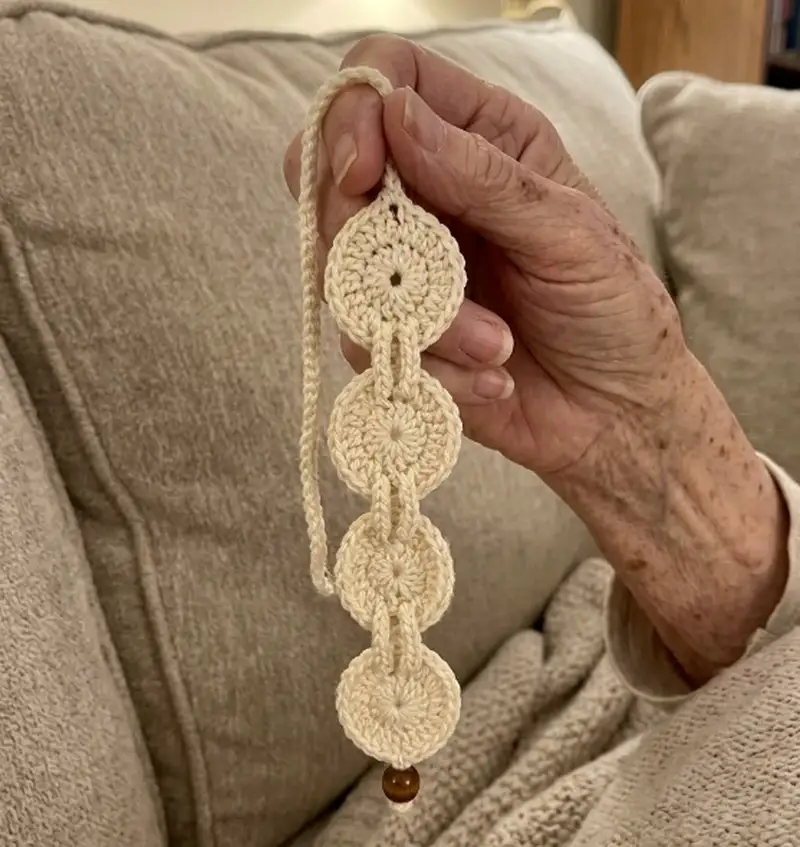 Quality crochet pattern: Very Shelley Bookmark Pattern - Beginner Friendly level guide with complete instructions