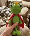 Frog Prince Amigurumi Pattern step 1 - construction progress