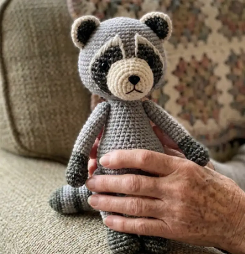 Complimentary Intermediate crochet pattern: Raccoon Amigurumi Pattern - Simple to follow guide