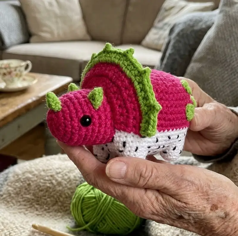 Quality crochet pattern: Dragonfruiteratops Amigurumi Pattern - Intermediate level guide with complete instructions