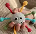 SpaceBall Amigurumi Pattern step 4 - final assembly and finishing