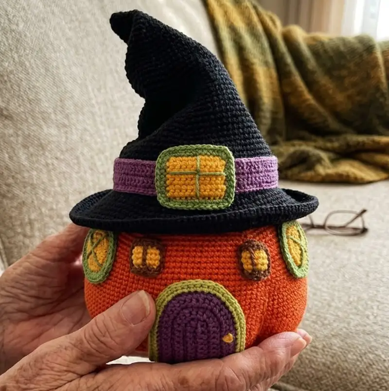 Complimentary Intermediate crochet pattern: Pumpkin House Amigurumi Pattern - Simple to follow guide