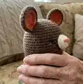 Minimals Mouse Amigurumi Pattern step 3 - details and accessories