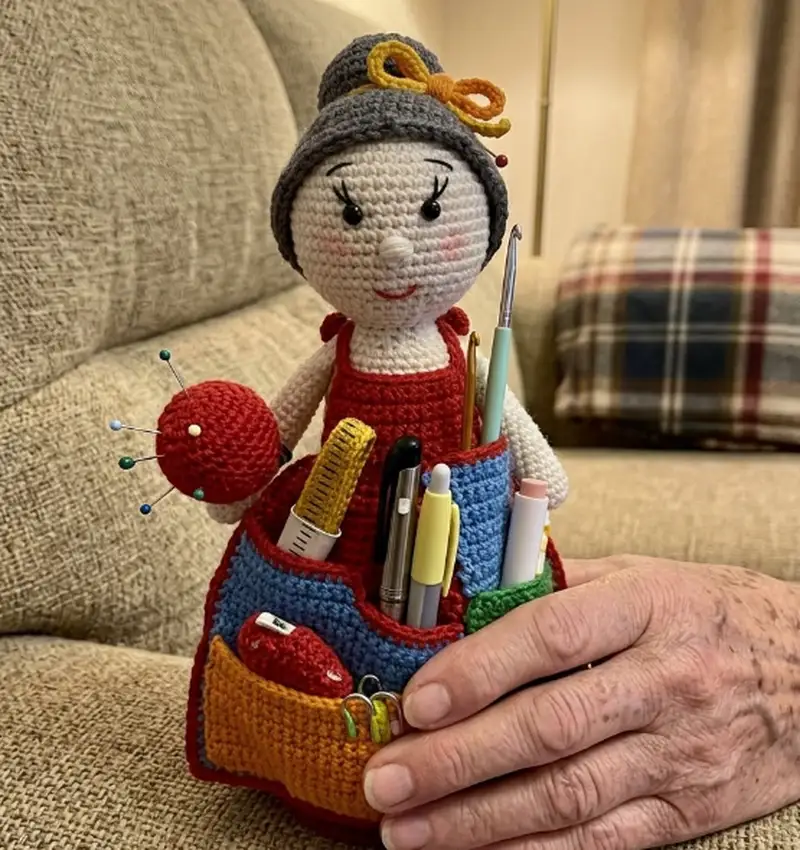 Complimentary Intermediate crochet pattern: Doll - organizer Amigurumi Pattern - Simple to follow guide