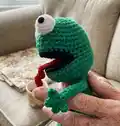 Crochet Frog Door-Stopper Pattern step 3 - details and accessories
