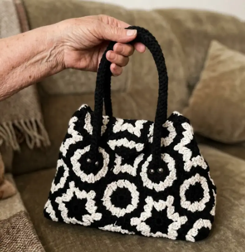 Complimentary Intermediate crochet pattern: Paris Crochet Bag Pattern - Simple to follow guide