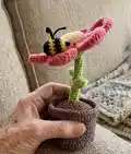 Bumble Blossom Amigurumi Pattern step 3 - details and accessories