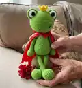 Frog Prince Amigurumi Pattern step 4 - final assembly and finishing