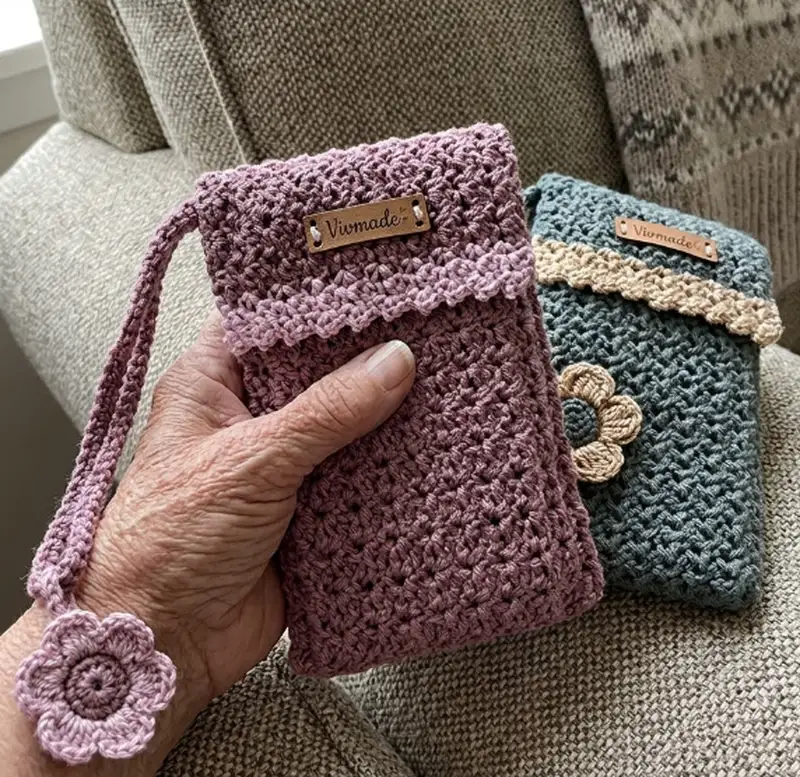 Complimentary Intermediate crochet pattern: Phone Pouch with Back Pocket Pattern - Simple to follow guide