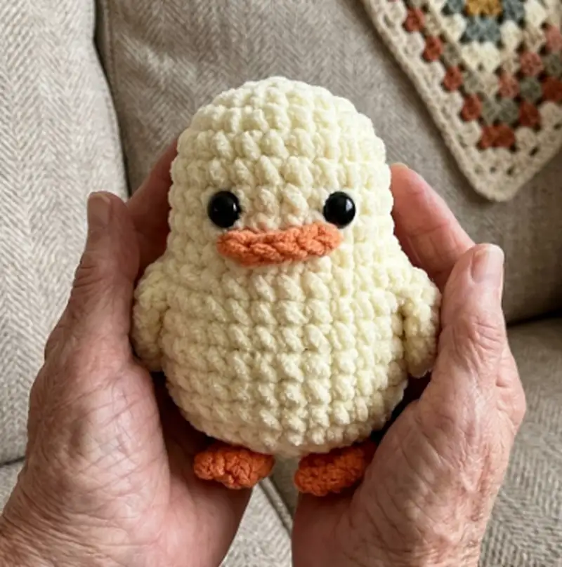 Complimentary Intermediate crochet pattern: Duck No Sew Amigurumi Pattern - Simple to follow guide