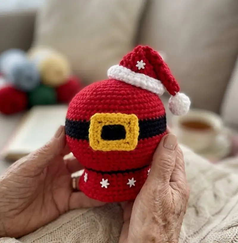 Complimentary Intermediate crochet pattern: Santa Belly Snow Globe Amigurumi Pattern - Simple to follow guide
