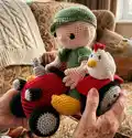 Farmer Teun and tractor Amigurumi Pattern step 4 - final assembly and finishing