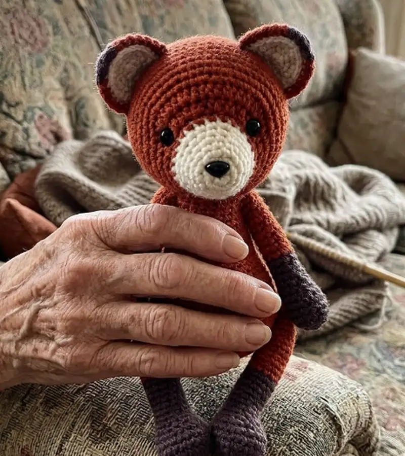 Quality crochet pattern: Red Fox Amigurumi Pattern - Intermediate level guide with complete instructions