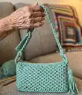 Bernat Crochet Bags Maker Trio Pattern step 4 - final assembly and finishing