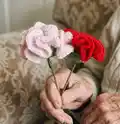 Carnation flower Amigurumi Pattern step 4 - final assembly and finishing