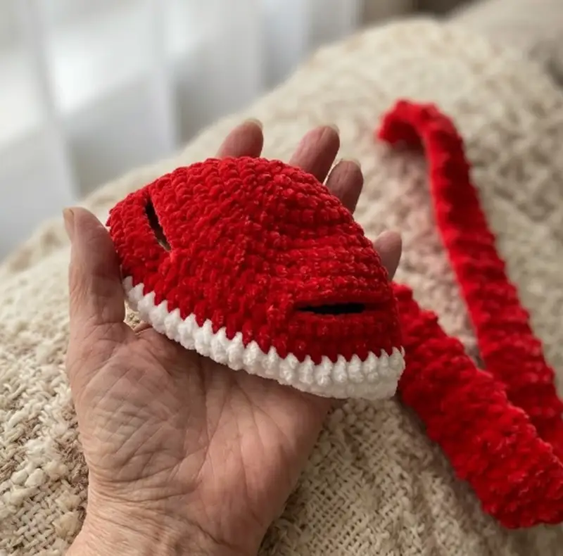 Complimentary Beginner Friendly crochet pattern: Deer Hat and Scarf Amigurumi Pattern - Simple to follow guide