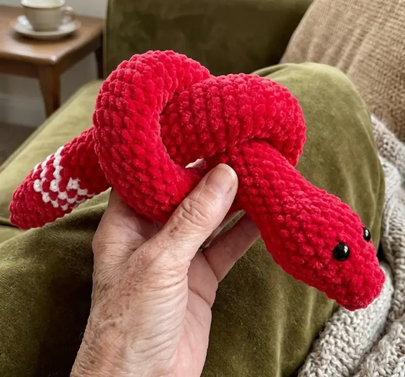 Quality crochet pattern: Snake Amigurumi Pattern - Beginner Friendly level guide with complete instructions