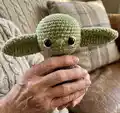 Baby Alien Amigurumi Pattern step 4 - final assembly and finishing