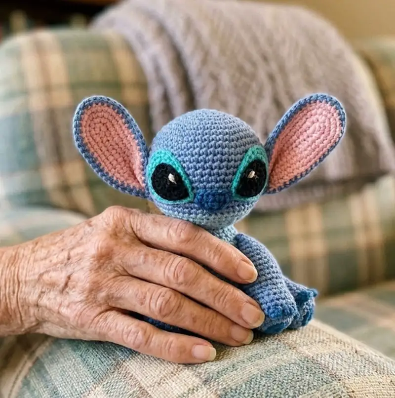 Complimentary Intermediate crochet pattern: Stitch Amigurumi Pattern - Simple to follow guide