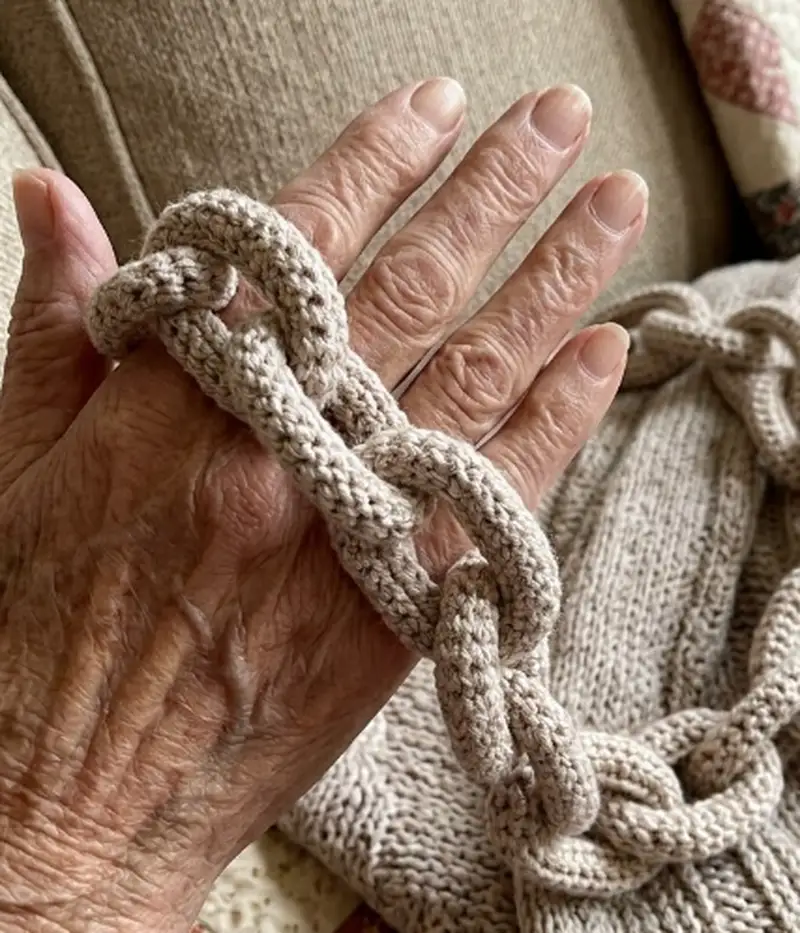 Quality crochet pattern: Chunky Chain Pattern - Beginner Friendly level guide with complete instructions