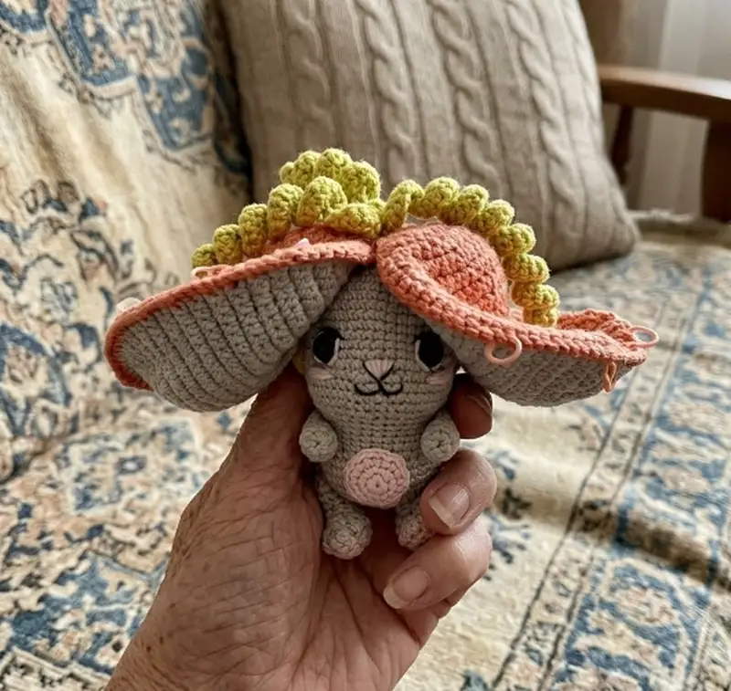 Complimentary Intermediate crochet pattern: Bunny-Carrot Amigurumi Pattern - Simple to follow guide