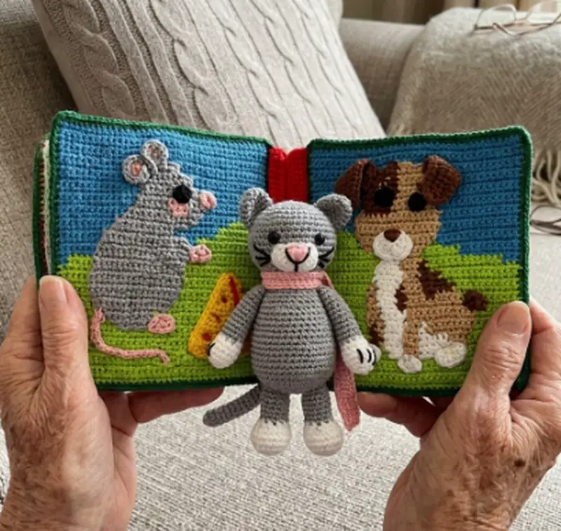 Complimentary Intermediate crochet pattern: Farm Animals - Quiet Book Crochet Pattern - Simple to follow guide