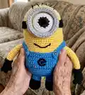 Minion Amigurumi Pattern step 4 - final assembly and finishing