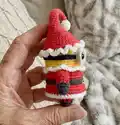 Christmas Minion Amigurumi Pattern step 2 - assembly progress