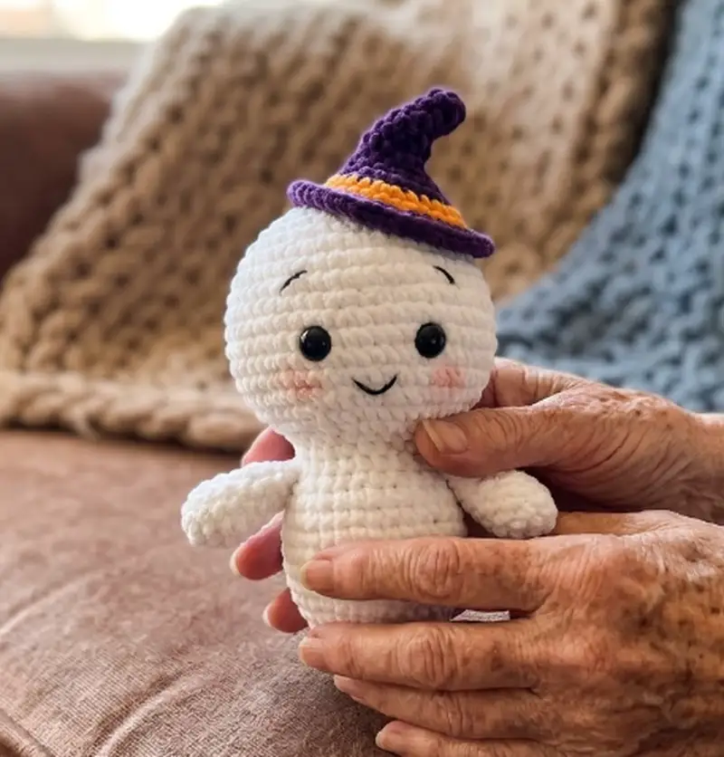 Quality crochet pattern: Cute Plushies Ghost Amigurumi Pattern - Beginner Friendly level guide with complete instructions