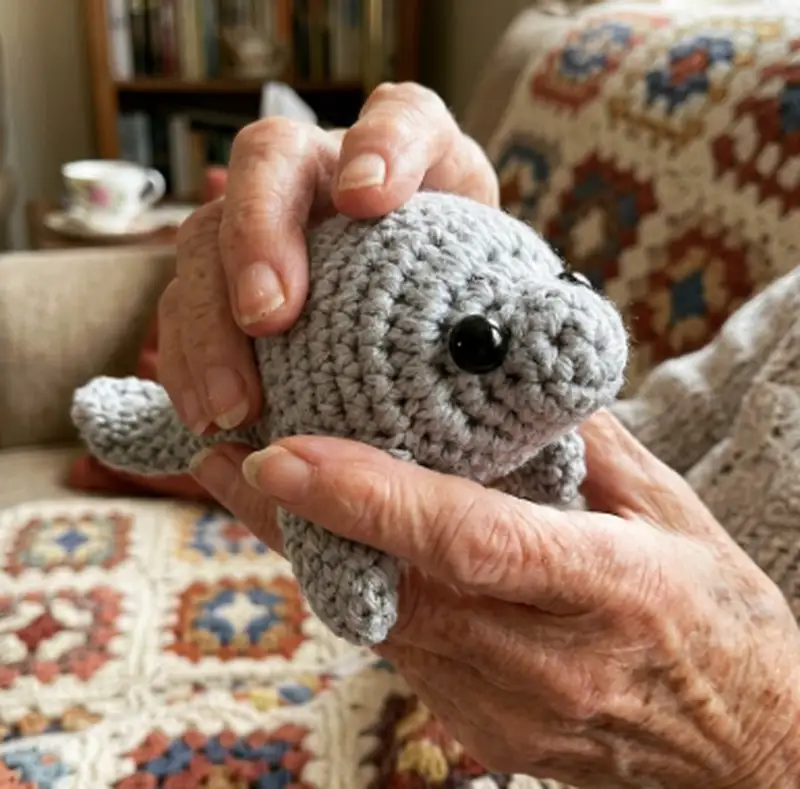Quality crochet pattern: Manatee friend Amigurumi Pattern - Beginner Friendly level guide with complete instructions